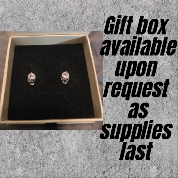 💀Skull Earrings💀 - Picture 2 of 3